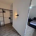 Ferienwohnung am See Dillich - Eigener eingezäunter Garten - Ruhige Lage - Hunde willkommen - Natur vor der Haustür * Borken (Hessen)