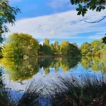 Apartamento Ferienwohnung am See Dillich - Eigener eingezäunter Garten - Ruhige Lage - Hunde willkommen - Natur vor der Haustür *