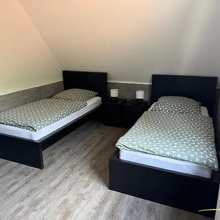 Am Dillich - Schwimmteich - Eigener Garten - Ruhige Lage - Hunde Willkommen Appartement