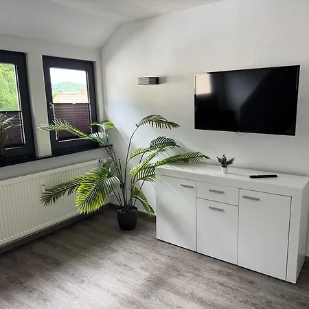 Am Dillich - Eigener Eingezaeunter Garten - Ruhige Lage - Hunde Willkommen - Vor Der Haustuer Apartment Borken (Hessen)