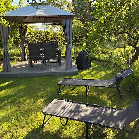 Am Dillich - Schwimmteich - Eigener Garten - Ruhige Lage - Hunde Willkommen Apartment *