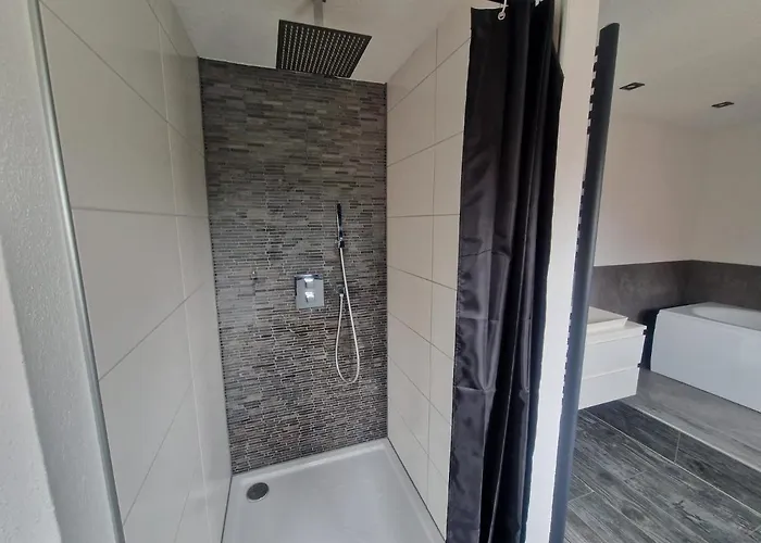 Am Dillich - Eigener Eingezaeunter Garten - Ruhige Lage - Hunde Willkommen - Vor Der Haustuer Apartment Borken (Hessen)