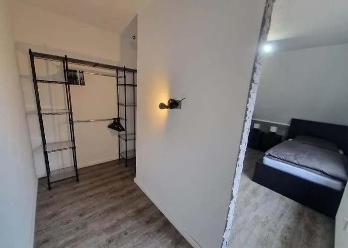 Am Dillich - Eigener Eingezaeunter Garten - Ruhige Lage - Hunde Willkommen - Vor Der Haustuer * Borken (Hessen)