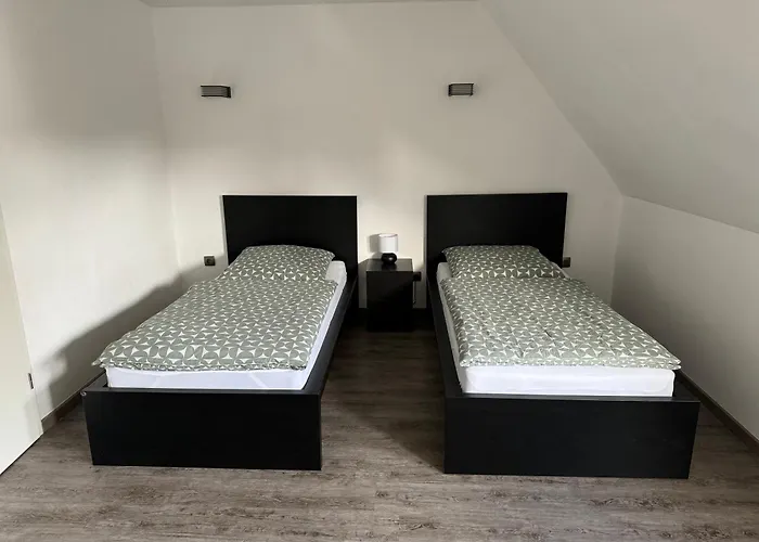 Am Dillich - Eigener Eingezaeunter Garten - Ruhige Lage - Hunde Willkommen - Vor Der Haustuer