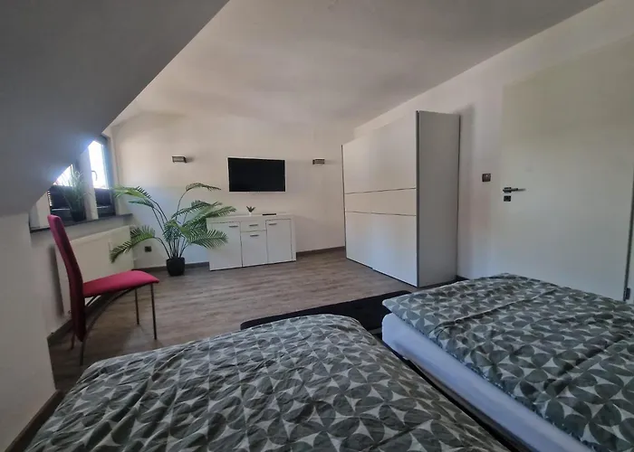 Am Dillich - Eigener Eingezaeunter Garten - Ruhige Lage - Hunde Willkommen - Vor Der Haustuer Apartment Borken (Hessen)